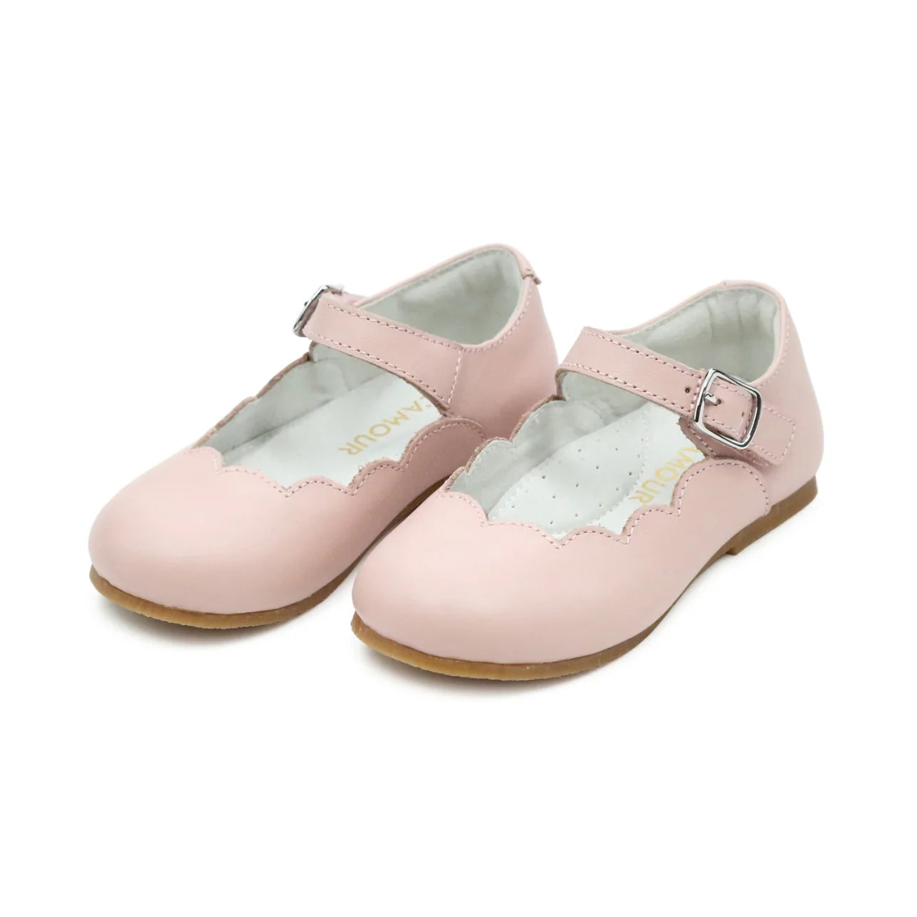 Sonia Scalloped Flat (NWOT 5)