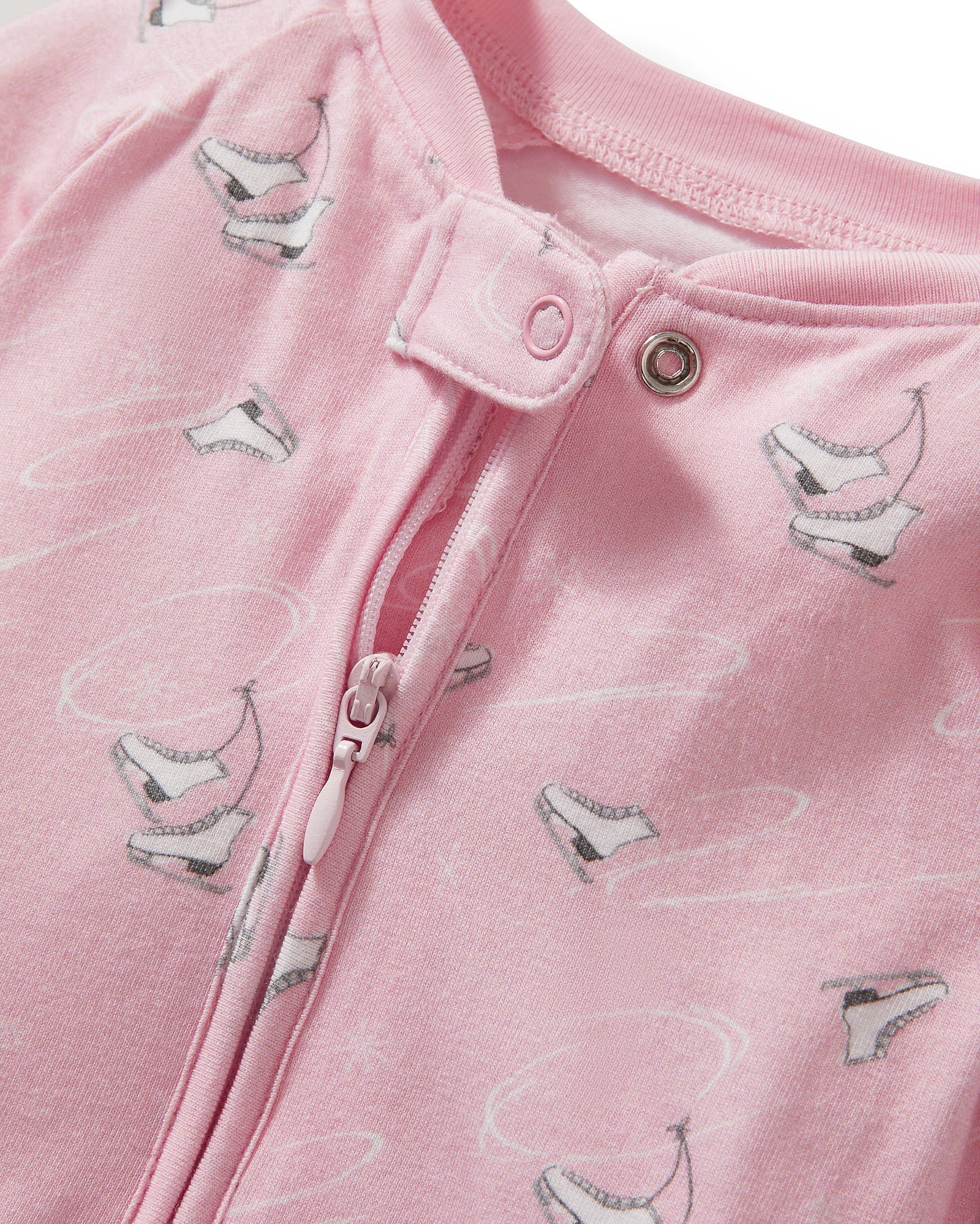 Baby's Pima Peekaboo Romper in Winter Skates (Size 18-24M) NWT