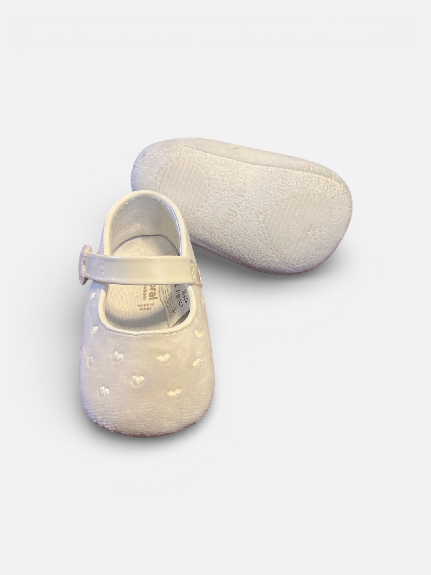 Girls Velvet Heart Pre-Walkers (Size 3-6M) EUC