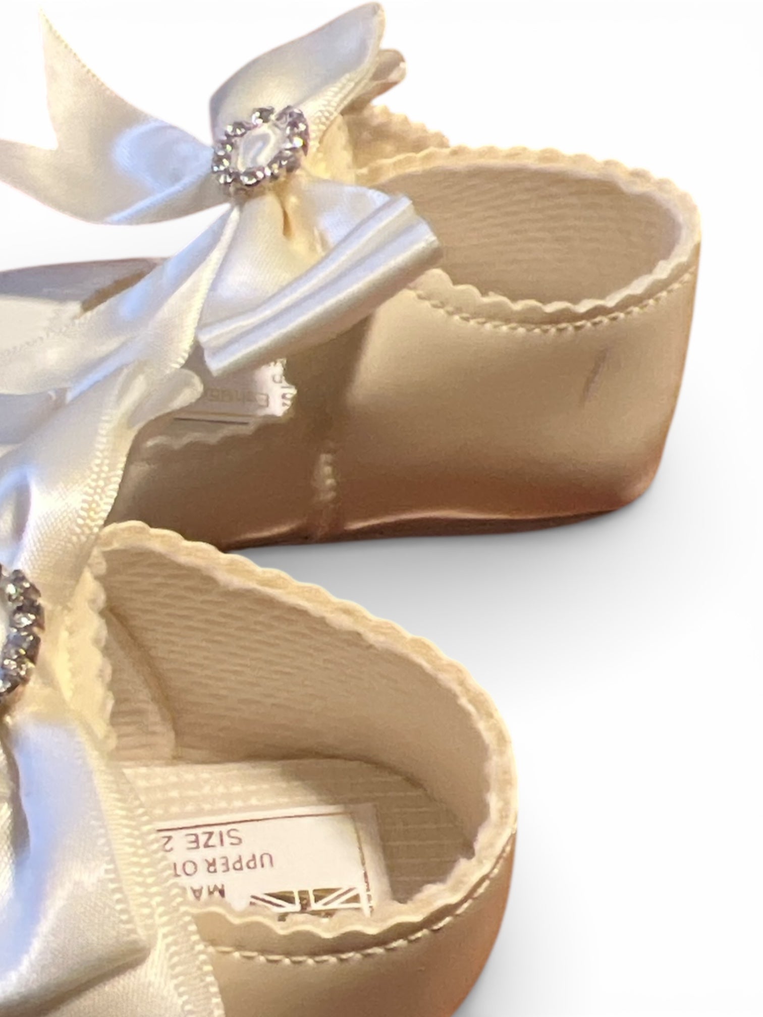 Baby Girls Ivory & Pink Patent Pre-Walker Shoes with Bow (Size 9-12M) EUC