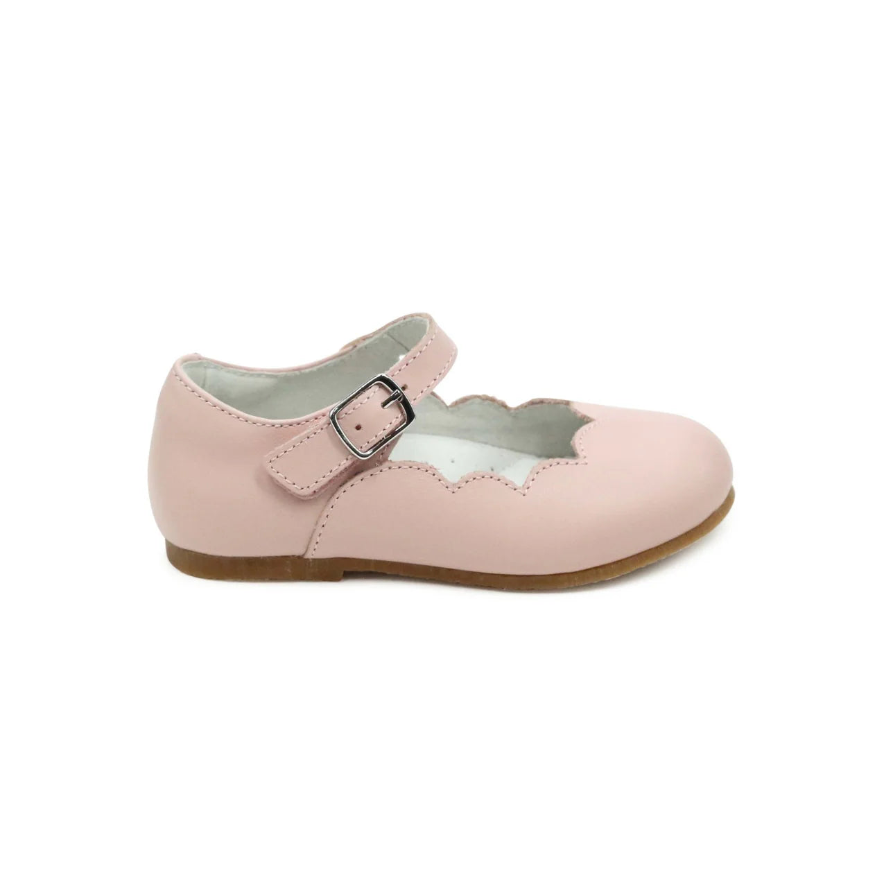 Sonia Scalloped Flat (NWOT 5)
