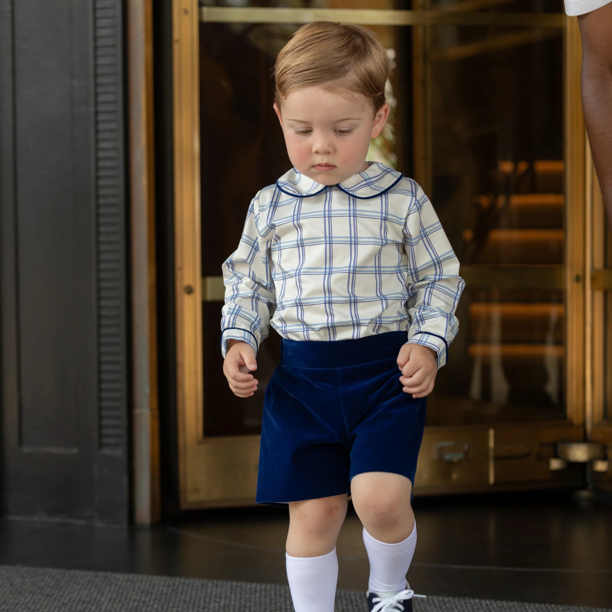 ROBERT SHORTS IN BACK BAY BLUE VELVET (Size: 3T) EUC