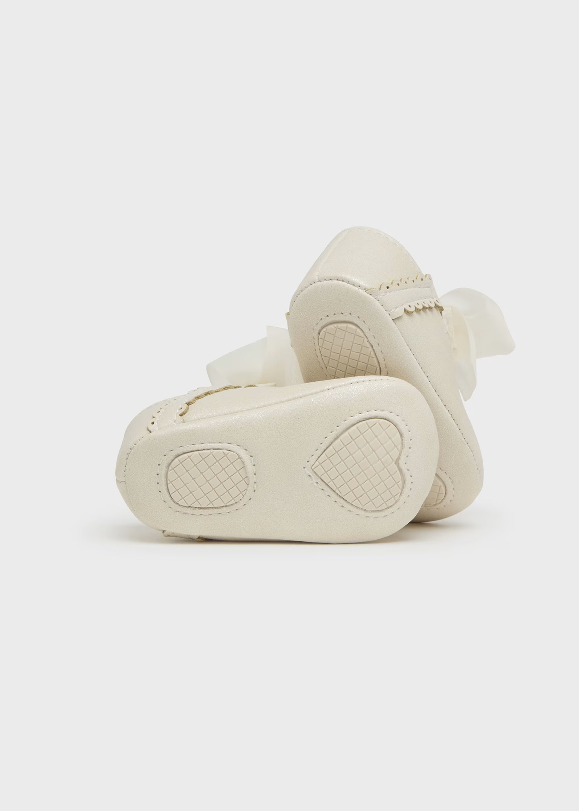 Newborn Mary Janes Sizes: (3-6M) (6-9M) EUC
