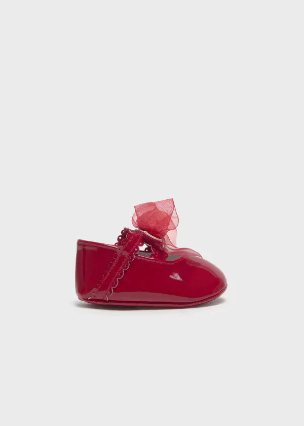 Newborn Mary Janes Sizes: (3-6M) (6-9M) EUC