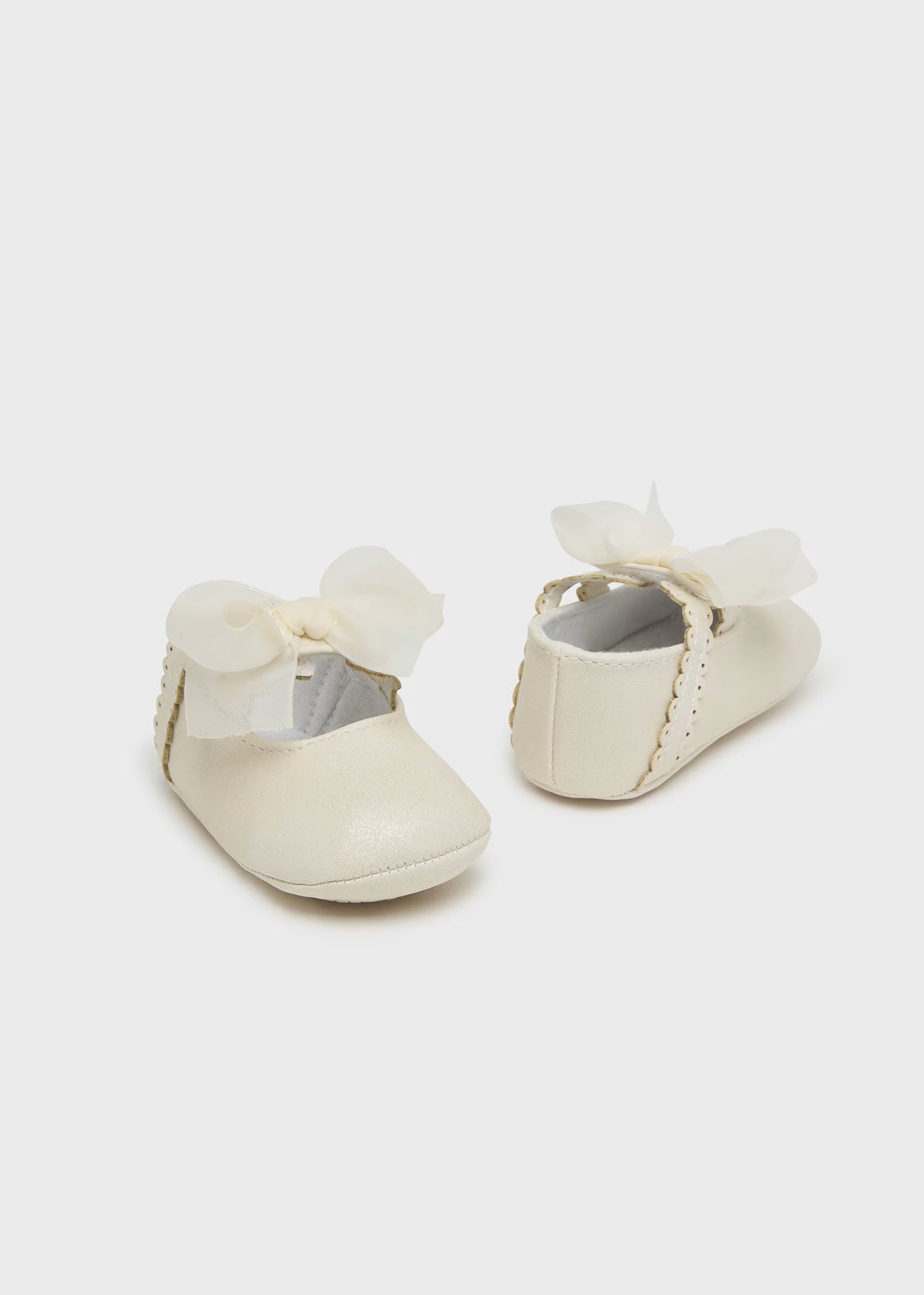Newborn Mary Janes Sizes: (3-6M) (6-9M) EUC
