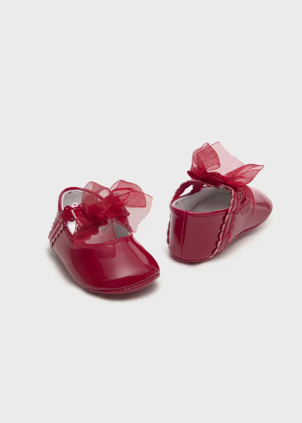 Newborn Mary Janes Sizes: (3-6M) (6-9M) EUC